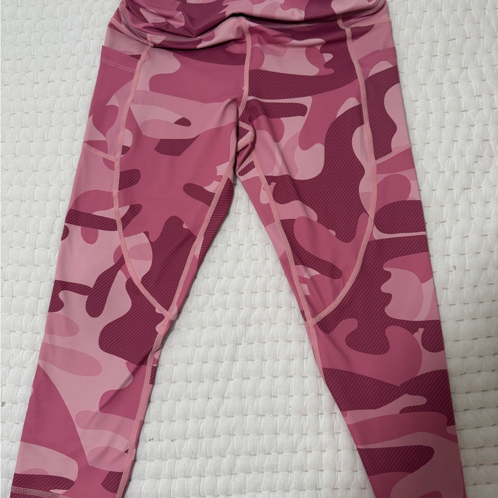 Women's Pink Camouflage Leggings